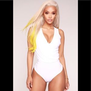 Fashion Nova V Neck Bodysuit XL